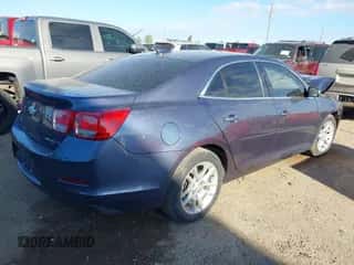 2015 Chevrolet Malibu LT z VIN 1G11C5SL6FF142898, wystawiony jako IAAI lot #43263504 z przebiegiem 132 766 mil mil oraz . Historia ofert i sprzedaży dostępna na DreamBid. Obrazek 4.