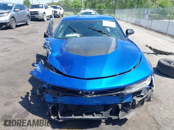 ✅ 2017 Chevrolet Camaro ZL1 • VIN: 1G1FK1R6XH0200745 • Lot: 42162388. Wystawiony na IAAI z przebiegiem 42 737 mil. Bezpłatny archiwum sprzedaży aukcyjnych z USA i szczegółowy raport historii pojazdu na DreamBid. Zdjęcie 13.