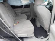 ✅ 2012 Toyota Highlander • VIN: 5TDZA3EH9CS023153 • Лот: 42604803. Опубликован ранее на IAAI с пробегом 121 451 миль. Бесплатный доступ к архиву аукционных продаж из США и подробный отчёт об истории автомобиля на DreamBid. Изображение 8.