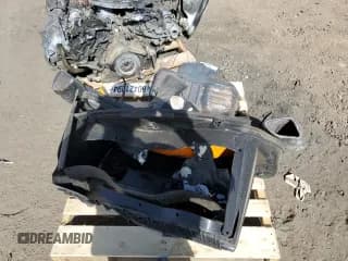 ✅ 2016 McLaren 570S • VIN: SBM13DAA8GW000241 • Lot: 60421094. Wystawiony na Copart z przebiegiem Nie podano. Bezpłatny archiwum sprzedaży aukcyjnych z USA i szczegółowy raport historii pojazdu na DreamBid. Zdjęcie 3.