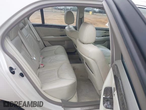 ✅ 2002 Lexus LS 430 • VIN: JTHBN30F820081587 • Лот: 43811547. Опубликован ранее на IAAI с пробегом 302 878 миль. Бесплатный доступ к архиву аукционных продаж из США и подробный отчёт об истории автомобиля на DreamBid. Изображение 8.