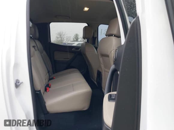 ✅ 2021 Ford Ranger XL • VIN: 1FTER4FH6MLE00004 • Lot: 41983031. Wystawiony na IAAI z przebiegiem 54 227 mil. Bezpłatny archiwum sprzedaży aukcyjnych z USA i szczegółowy raport historii pojazdu na DreamBid. Zdjęcie 8.