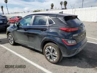 2023 Hyundai Kona SE z VIN KM8K23AG3PU166172, wystawiony jako Copart lot #43836833 z przebiegiem 5 169 mil mil oraz . Historia ofert i sprzedaży dostępna na DreamBid. Obrazek 2.