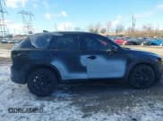 ✅ 2024 Mazda CX-5 Premium • VIN: JM3KFBDY5R0404631 • Lot: 41285440. Wystawiony na IAAI z przebiegiem 15 750 mil. Bezpłatny archiwum sprzedaży aukcyjnych z USA i szczegółowy raport historii pojazdu na DreamBid. Zdjęcie 13.