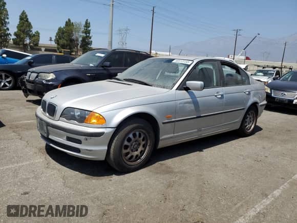 2000 BMW 3 Series 323i с VIN WBAAM3334YFP67887, выставлен на аукционе Copart как лот 68513155 с пробегом 210 387 миль миль и Списание • Salvage title. История ставок и продаж доступна на DreamBid. Изображение 1.