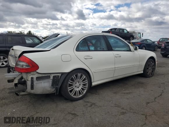 ✅ 2007 Mercedes-Benz E 350 • VIN: WDBUF87XX7B135825 • Lot: 82599305. Wystawiony na Copart z przebiegiem 164 888 mil. Bezpłatny archiwum sprzedaży aukcyjnych z USA i szczegółowy raport historii pojazdu na DreamBid. Zdjęcie 3.