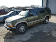 ✅ 2001 Chevrolet Blazer LT • VIN: 1GNDT13W81K210082 • Lot: 49107375. Wystawiony na Copart z przebiegiem 70 284 mil. Bezpłatny archiwum sprzedaży aukcyjnych z USA i szczegółowy raport historii pojazdu na DreamBid. Zdjęcie 1.