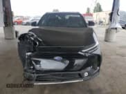 ✅ 2024 Subaru Solterra Touring • VIN: JTMABABA7RA051139 • Lot: 68885945. Wystawiony na Copart z przebiegiem 9 490 mil. Bezpłatny archiwum sprzedaży aukcyjnych z USA i szczegółowy raport historii pojazdu na DreamBid. Zdjęcie 5.