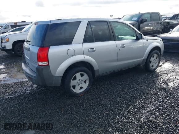 ✅ 2005 Saturn VUE • VIN: 5GZCZ63495S812265 • Lot: 41773306. Wystawiony na IAAI z przebiegiem 139 854 mil. Bezpłatny archiwum sprzedaży aukcyjnych z USA i szczegółowy raport historii pojazdu na DreamBid. Zdjęcie 4.