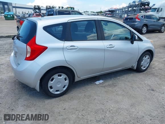 ✅ 2014 Nissan Note S Plus • VIN: 3N1CE2CP0EL381753 • Lot: 43104249. Wystawiony na IAAI z przebiegiem 95 847 mil. Bezpłatny archiwum sprzedaży aukcyjnych z USA i szczegółowy raport historii pojazdu na DreamBid. Zdjęcie 4.