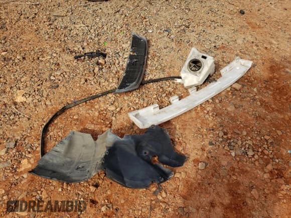 ✅ 2000 Toyota Avalon XL • VIN: 4T1BF28B6YU061880 • Lot: 89692185. Listed on Copart with 264,567 mi. Free auction sales archive from the USA and detailed vehicle history report at DreamBid. Image 12.