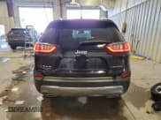 ✅ 2019 Jeep Cherokee Limited • VIN: 1C4PJMDX9KD137363 • Lot: 71459015. Wystawiony na Copart z przebiegiem 56 658 mil. Bezpłatny archiwum sprzedaży aukcyjnych z USA i szczegółowy raport historii pojazdu na DreamBid. Zdjęcie 6.