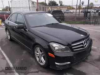 ✅ 2014 Mercedes-Benz C 250 Sport • VIN: WDDGF4HB5ER318568 • Lot: 43785610. Wystawiony na IAAI z przebiegiem 119 344 mil. Bezpłatny archiwum sprzedaży aukcyjnych z USA i szczegółowy raport historii pojazdu na DreamBid. Zdjęcie 1.