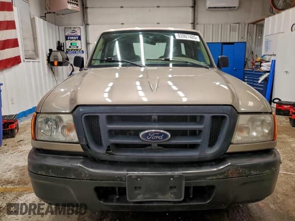 ✅ 2004 Ford Ranger XL • VIN: 1FTYR10DX4PA99702 • Лот: 93907485. Опубликован ранее на Copart с пробегом 165 533 миль. Бесплатный доступ к архиву аукционных продаж из США и подробный отчёт об истории автомобиля на DreamBid. Изображение 5.