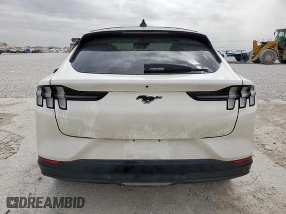 ✅ 2021 Ford Mustang Mach-E Premium • VIN: 3FMTK3SU9MMA02000 • Lot: 51456935. Listed on Copart with 44,389 mi. Free auction sales archive from the USA and detailed vehicle history report at DreamBid. Image 6.