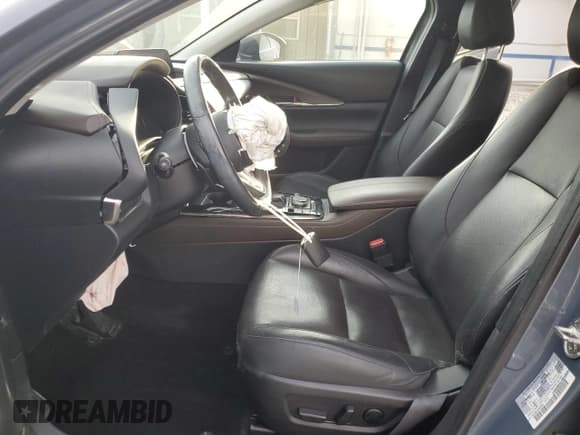 ✅ 2022 Mazda CX-30 Premium • VIN: 3MVDMBDY3NM405581 • Lot: 82549155. Listed on Copart with 60,605 mi. Free auction sales archive from the USA and detailed vehicle history report at DreamBid. Image 7.
