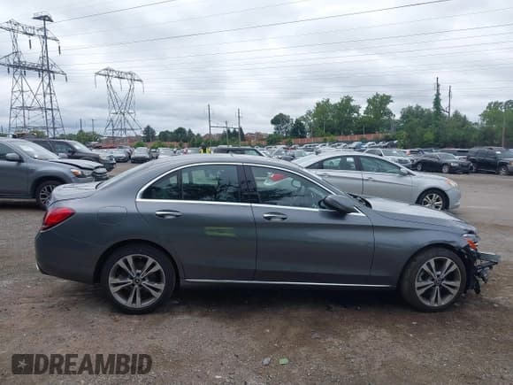 ✅ 2021 Mercedes-Benz C 300 • VIN: W1KWF8EB5MR612798 • Lot: 42992980. Wystawiony na IAAI z przebiegiem 17 243 mil. Bezpłatny archiwum sprzedaży aukcyjnych z USA i szczegółowy raport historii pojazdu na DreamBid. Zdjęcie 13.