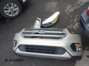 ✅ 2017 Ford Escape Titanium • VIN: 1FMCU0JD0HUE15077 • Lot: 43797538. Wystawiony na IAAI z przebiegiem 90 631 mil. Bezpłatny archiwum sprzedaży aukcyjnych z USA i szczegółowy raport historii pojazdu na DreamBid. Zdjęcie 12.