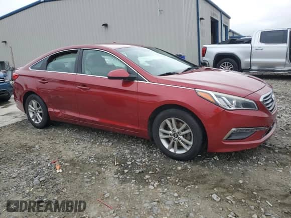 2015 Hyundai Sonata SE z VIN 5NPE24AF6FH063058, wystawiony jako Copart lot #65629905 z przebiegiem 125 749 mil mil oraz Szkoda całkowita • Salvage title. Historia ofert i sprzedaży dostępna na DreamBid. Obrazek 4.