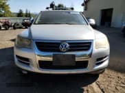 ✅ 2008 Volkswagen Touareg V6 • VIN: WVGBE77L98D003434 • Lot: 80409435. Listed on Copart with 132,882 mi. Free auction sales archive from the USA and detailed vehicle history report at DreamBid. Image 5.