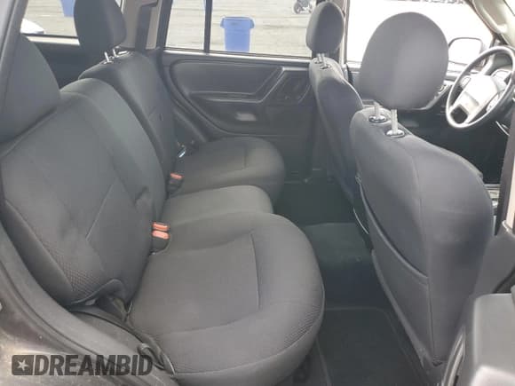 ✅ 2004 Jeep Grand Cherokee Laredo • VIN: 1J4GW48S94C163058 • Lot: 84221415. Listed on Copart with 175,661 mi. Free auction sales archive from the USA and detailed vehicle history report at DreamBid. Image 11.