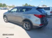 ✅ 2018 Hyundai Santa Fe 2.4L • VIN: 5NMZT3LB4JH079784 • Лот: 43439976. Опубликован ранее на IAAI с пробегом 121 738 миль. Бесплатный доступ к архиву аукционных продаж из США и подробный отчёт об истории автомобиля на DreamBid. Изображение 3.