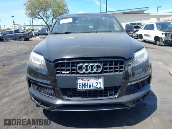 ✅ 2014 Audi Q7 S line Prestige • VIN: WA1DGAFE6ED003906 • Лот: 43008526. Опубликован ранее на IAAI с пробегом 110 128 миль. Бесплатный доступ к архиву аукционных продаж из США и подробный отчёт об истории автомобиля на DreamBid. Изображение 12.