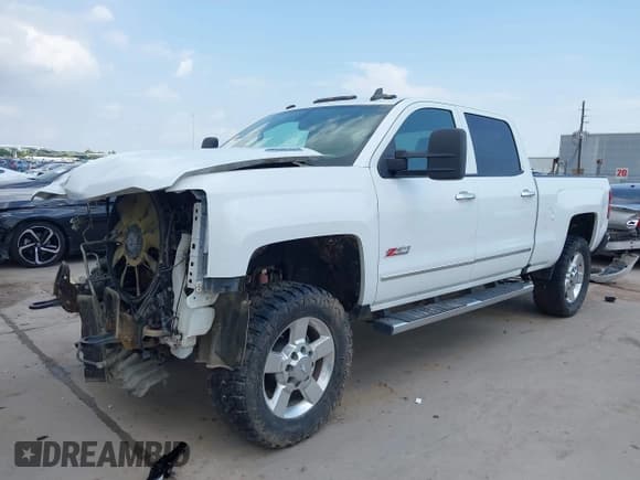 ✅ 2016 Chevrolet Silverado 2500HD LT • VIN: 1GC1KVE86GF270450 • Лот: 42439752. Опубликован ранее на IAAI с пробегом 174 476 миль. Бесплатный доступ к архиву аукционных продаж из США и подробный отчёт об истории автомобиля на DreamBid. Изображение 2.