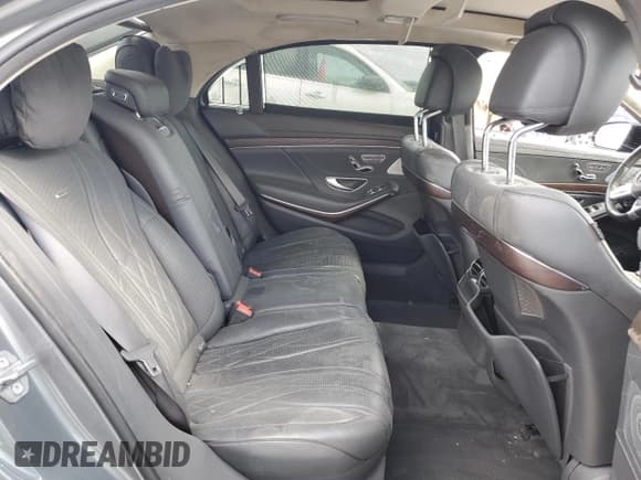 ✅ 2019 Mercedes-Benz S 63 AMG • VIN: WDDUG8JB1KA484274 • Lot: 76652314. Wystawiony na Copart z przebiegiem 93 651 mil. Bezpłatny archiwum sprzedaży aukcyjnych z USA i szczegółowy raport historii pojazdu na DreamBid. Zdjęcie 10.