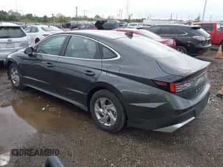 2025 Hyundai Sonata SE z VIN KMHL24JA0SA508421, wystawiony jako IAAI lot #43314725 z przebiegiem 6 504 mil mil oraz . Historia ofert i sprzedaży dostępna na DreamBid. Obrazek 3.