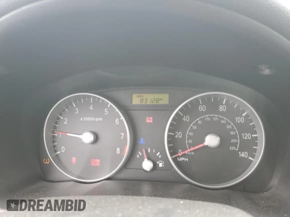 ✅ 2008 Hyundai Accent GS • VIN: KMHCM36C28U097822 • Лот: 49162275. Опубликован ранее на Copart с пробегом 83 128 миль. Бесплатный доступ к архиву аукционных продаж из США и подробный отчёт об истории автомобиля на DreamBid. Изображение 9.