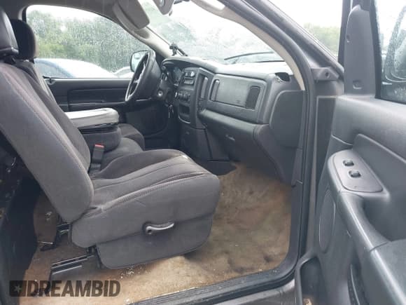 ✅ 2003 Dodge 1500 ST • VIN: 1D7HA16D33J574855 • Lot: 41977170. Listed on IAAI with 317,166 mi. Free auction sales archive from the USA and detailed vehicle history report at DreamBid. Image 5.