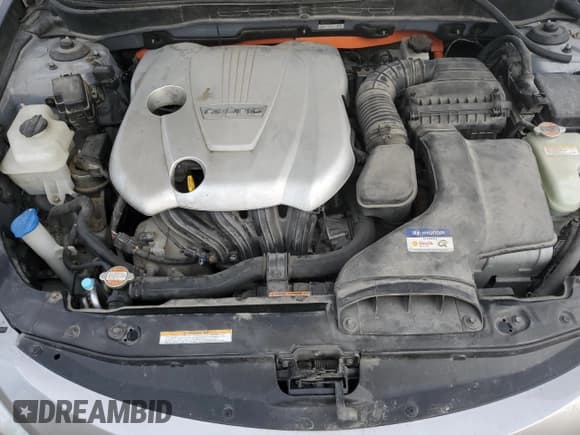 ✅ 2011 Hyundai Sonata Hybrid • VIN: KMHEC4A41BA003181 • Lot: 69565654. Listed on Copart with 226,784 mi. Free auction sales archive from the USA and detailed vehicle history report at DreamBid. Image 11.