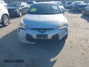 ✅ 2017 Hyundai Veloster Value Edition • VIN: KMHTC6AD7HU305732 • Lot: 43358586. Wystawiony na IAAI z przebiegiem 158 569 mil. Bezpłatny archiwum sprzedaży aukcyjnych z USA i szczegółowy raport historii pojazdu na DreamBid. Zdjęcie 12.