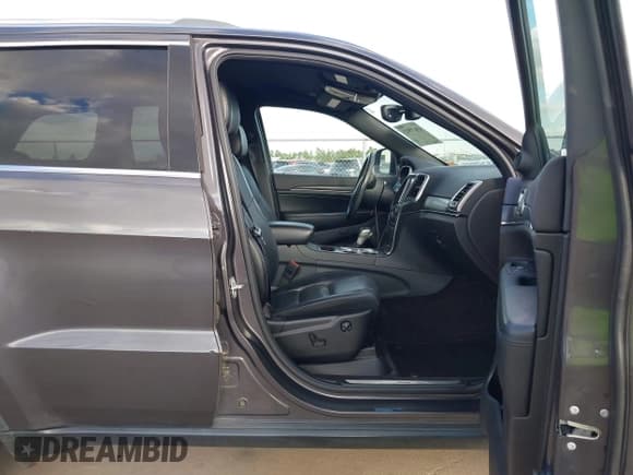 ✅ 2018 Jeep Grand Cherokee Limited • VIN: 1C4RJEBG2JC158867 • Lot: 43677912. Listed on IAAI with 179,265 mi. Free auction sales archive from the USA and detailed vehicle history report at DreamBid. Image 5.