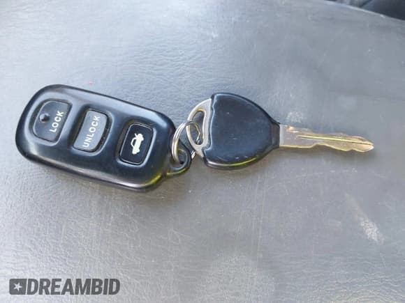 ✅ 2005 Dodge Dakota ST • VIN: 1D7HE28K85S147304 • Lot: 41202595. Wystawiony na IAAI z przebiegiem 209 017 mil. Bezpłatny archiwum sprzedaży aukcyjnych z USA i szczegółowy raport historii pojazdu na DreamBid. Zdjęcie 11.