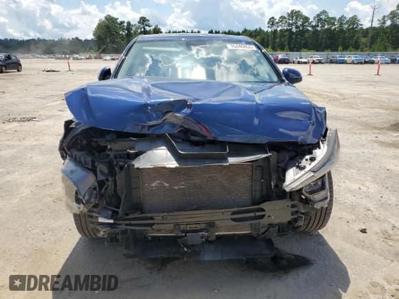 ✅ 2020 Hyundai Santa Fe SE • VIN: 5NMS2CAD6LH191952 • Lot: 70440855. Wystawiony na Copart z przebiegiem 52 418 mil. Bezpłatny archiwum sprzedaży aukcyjnych z USA i szczegółowy raport historii pojazdu na DreamBid. Zdjęcie 5.