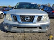 ✅ 2011 Nissan Frontier SV • VIN: 1N6AD0ER7BC439596 • Lot: 95921385. Wystawiony na Copart z przebiegiem 134 178 mil. Bezpłatny archiwum sprzedaży aukcyjnych z USA i szczegółowy raport historii pojazdu na DreamBid. Zdjęcie 5.