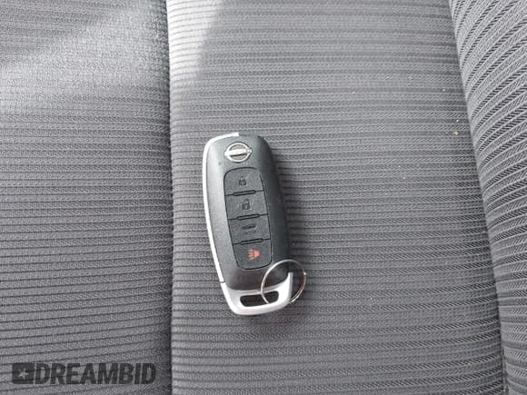 ✅ 2024 Nissan Sentra SV • VIN: 3N1AB8CV0RY329789 • Lot: 43729654. Wystawiony na IAAI z przebiegiem 17 094 mil. Bezpłatny archiwum sprzedaży aukcyjnych z USA i szczegółowy raport historii pojazdu na DreamBid. Zdjęcie 11.