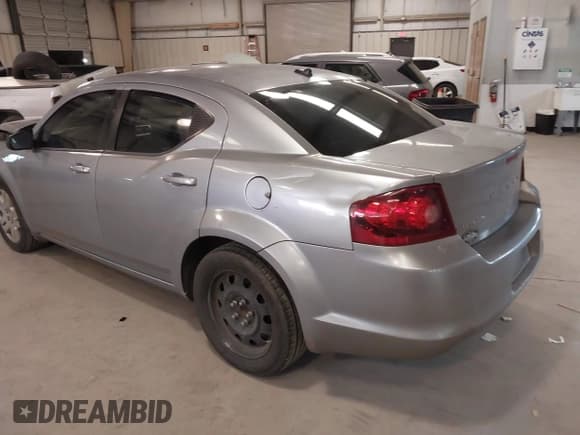 ✅ 2013 Dodge Avenger SE • VIN: 1C3CDZAB8DN676148 • Лот: 41508462. Опубликован ранее на IAAI с пробегом 180 062 миль. Бесплатный доступ к архиву аукционных продаж из США и подробный отчёт об истории автомобиля на DreamBid. Изображение 3.