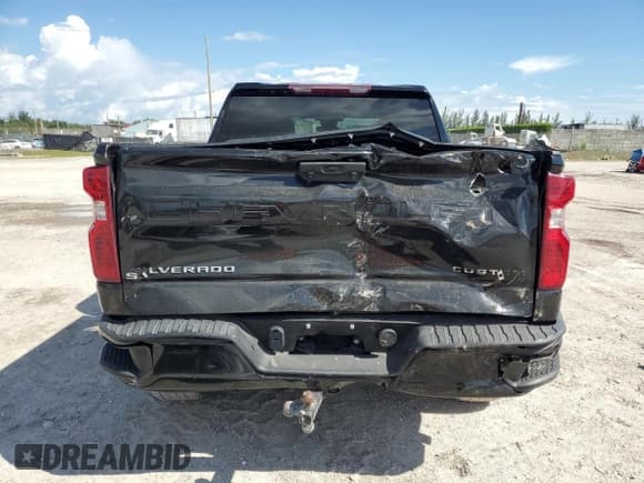 ✅ 2022 Chevrolet Silverado 1500 Custom • VIN: 3GCPABEK1NG639590 • Лот: 80809655. Опубликован ранее на Copart с пробегом 25 650 миль. Бесплатный доступ к архиву аукционных продаж из США и подробный отчёт об истории автомобиля на DreamBid. Изображение 6.