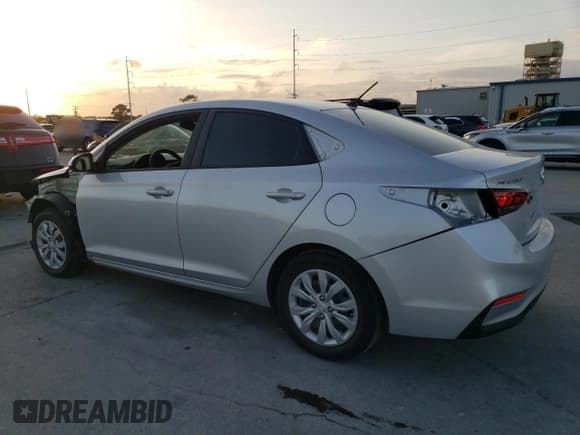 ✅ 2022 Hyundai Accent SE • VIN: 3KPC24A61NE171386 • Лот: 77170224. Опубликован ранее на Copart с пробегом 28 059 миль. Бесплатный доступ к архиву аукционных продаж из США и подробный отчёт об истории автомобиля на DreamBid. Изображение 2.