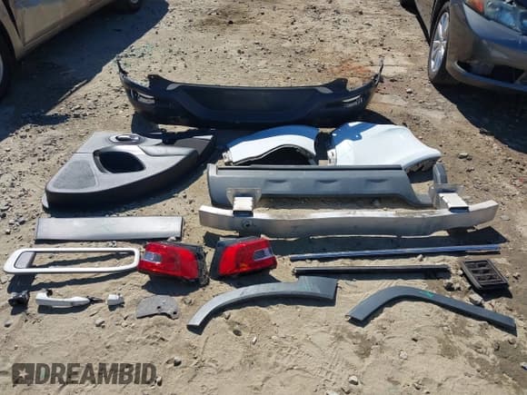 ✅ 2016 Jeep Cherokee Altitude • VIN: 1C4PJLCB1GW221740 • Lot: 43451679. Wystawiony na IAAI z przebiegiem 149 638 mil. Bezpłatny archiwum sprzedaży aukcyjnych z USA i szczegółowy raport historii pojazdu na DreamBid. Zdjęcie 12.