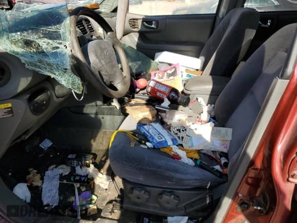 2003 Hyundai Santa Fe GLS z VIN KM8SC13D23U448494, wystawiony jako Copart lot #62625224 z przebiegiem 7 094 mil mil oraz Szkoda całkowita • Salvage title. Historia ofert i sprzedaży dostępna na DreamBid. Obrazek 7.