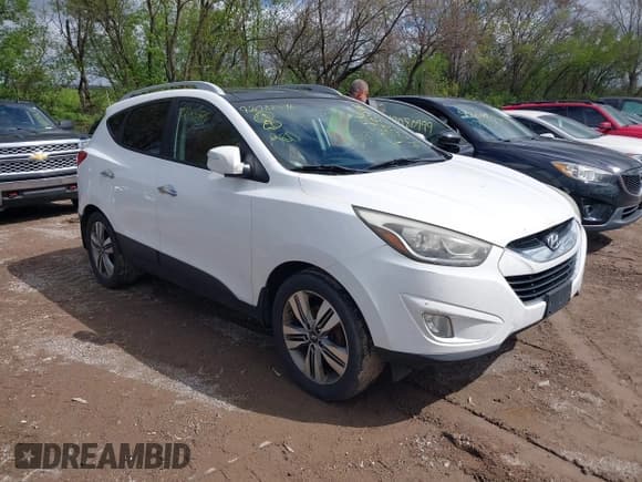 ✅ 2014 Hyundai Tucson SE • VIN: KM8JUCAG8EU842232 • Lot: 42088476. Wystawiony na IAAI z przebiegiem 256 236 mil. Bezpłatny archiwum sprzedaży aukcyjnych z USA i szczegółowy raport historii pojazdu na DreamBid. Zdjęcie 1.