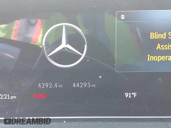 ✅ 2024 Mercedes-Benz GLE 350 • VIN: 4JGFB4FB9RB021169 • Lot: 43273611. Listed on IAAI with 44,293 mi. Free auction sales archive from the USA and detailed vehicle history report at DreamBid. Image 16.