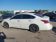 ✅ 2013 Nissan Altima S • VIN: 1N4AL3AP4DC240462 • Lot: 43584286. Wystawiony na IAAI z przebiegiem 127 091 mil. Bezpłatny archiwum sprzedaży aukcyjnych z USA i szczegółowy raport historii pojazdu na DreamBid. Zdjęcie 14.