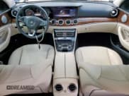 ✅ 2018 Mercedes-Benz E 300 • VIN: WDDZF4JB4JA384525 • Lot: 71120155. Wystawiony na Copart z przebiegiem 70 442 mil. Bezpłatny archiwum sprzedaży aukcyjnych z USA i szczegółowy raport historii pojazdu na DreamBid. Zdjęcie 8.