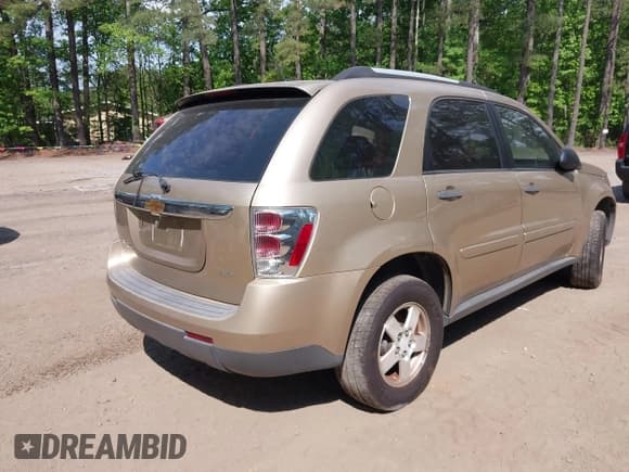 ✅ 2007 Chevrolet Equinox LS • VIN: 2CNDL23F976063678 • Лот: 42126342. Опубликован ранее на IAAI с пробегом 199 989 миль. Бесплатный доступ к архиву аукционных продаж из США и подробный отчёт об истории автомобиля на DreamBid. Изображение 4.