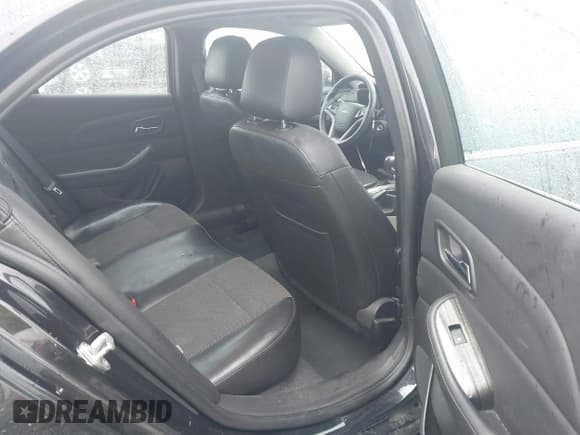 ✅ 2014 Chevrolet Malibu LT • VIN: 1G11C5SL9EF148824 • Lot: 43585397. Listed on IAAI with 212,358 mi. Free auction sales archive from the USA and detailed vehicle history report at DreamBid. Image 8.